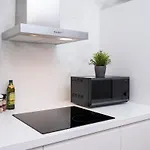 Apartamento View To The Old Town Tallinn, 2br, 2-bath *