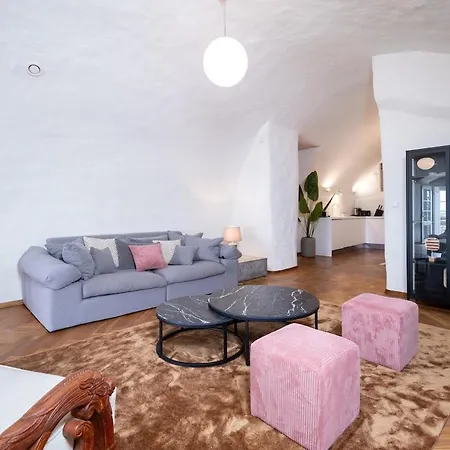 View To The Old Town Tallinn, 2br, 2-bath *