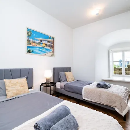 Lejlighed View To The Old Town Tallinn, 2br, 2-bath *