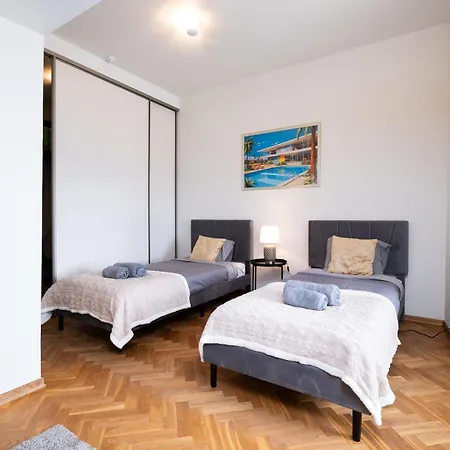 Apartament View To The Old Town Tallinn, 2br, 2-bath *